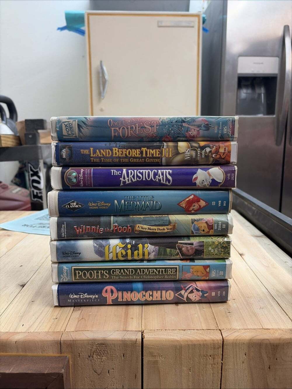VHS Movie Bundle 8 Classic Family Films Disney, DreamWorks & More Good Cond